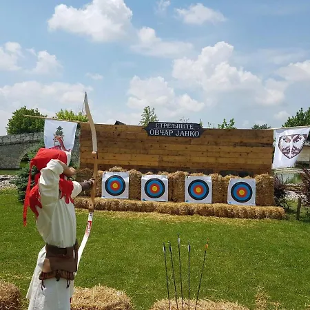 Ethno Village Stanisici ホテル ビイェリナ