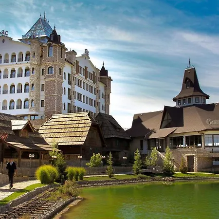 Ethno Village Stanisici 2* ビイェリナ