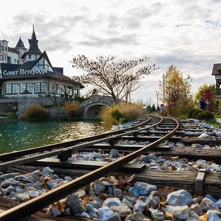 Ethno Village Stanisici ホテル ビイェリナ