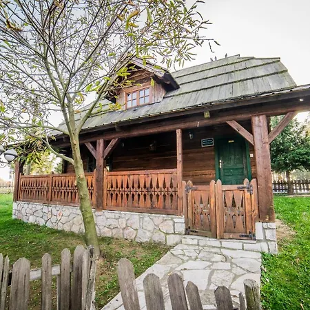 Ethno Village Stanisici ホテル